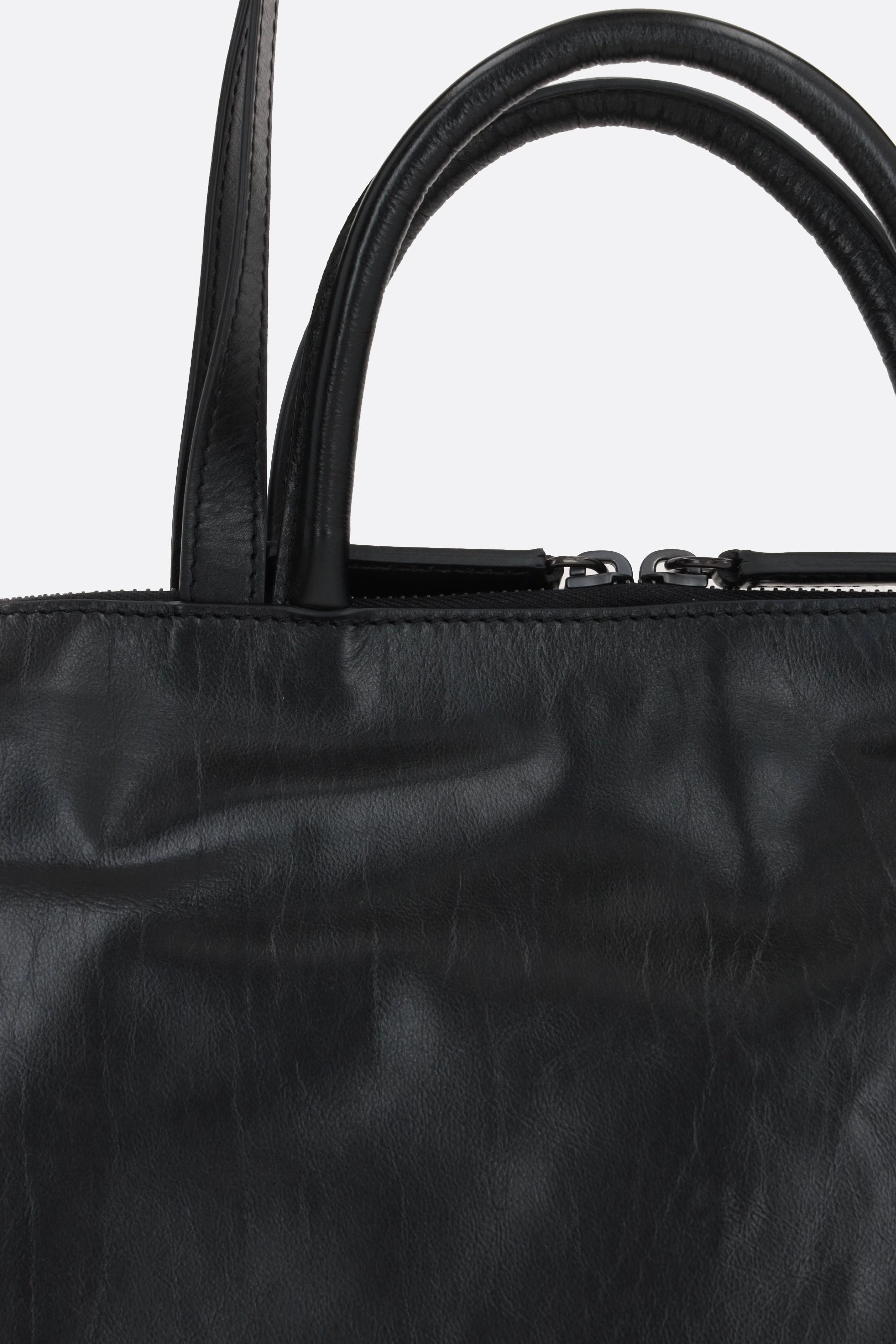 4 Dritta smooth leather handbag