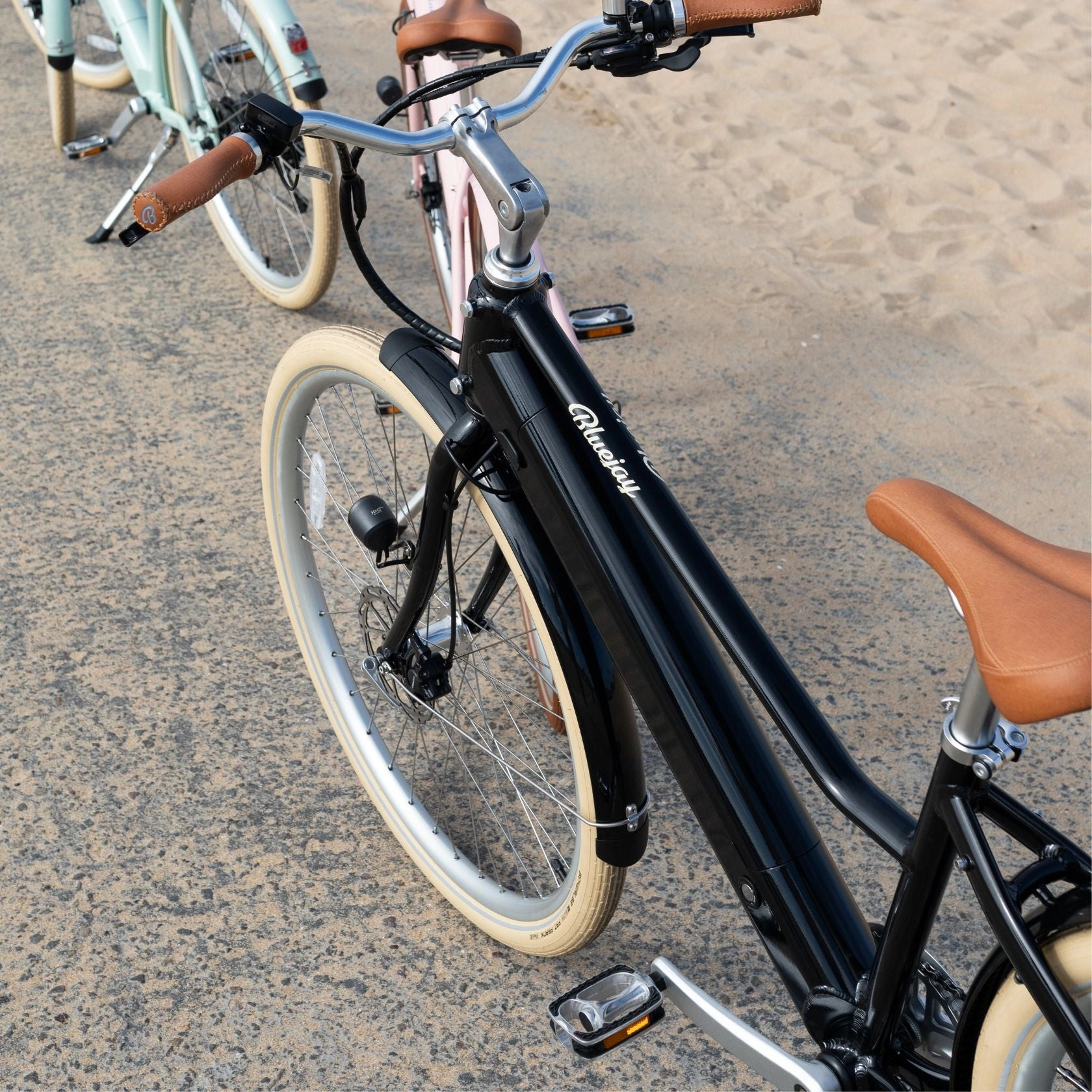 Bluejay Premiere Lite - Classic Black Electric Bike