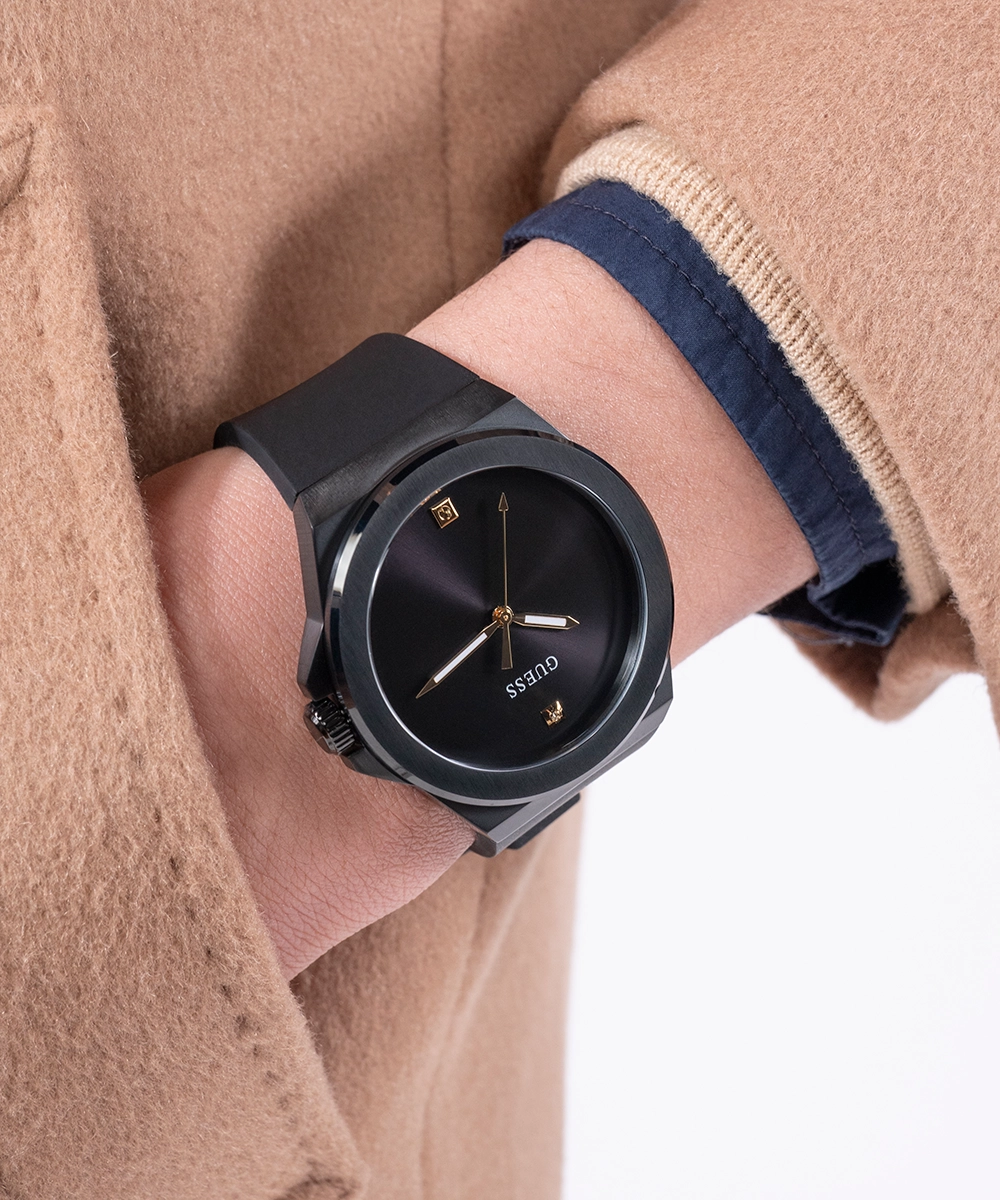 GUESS Mens Black Analog Watch