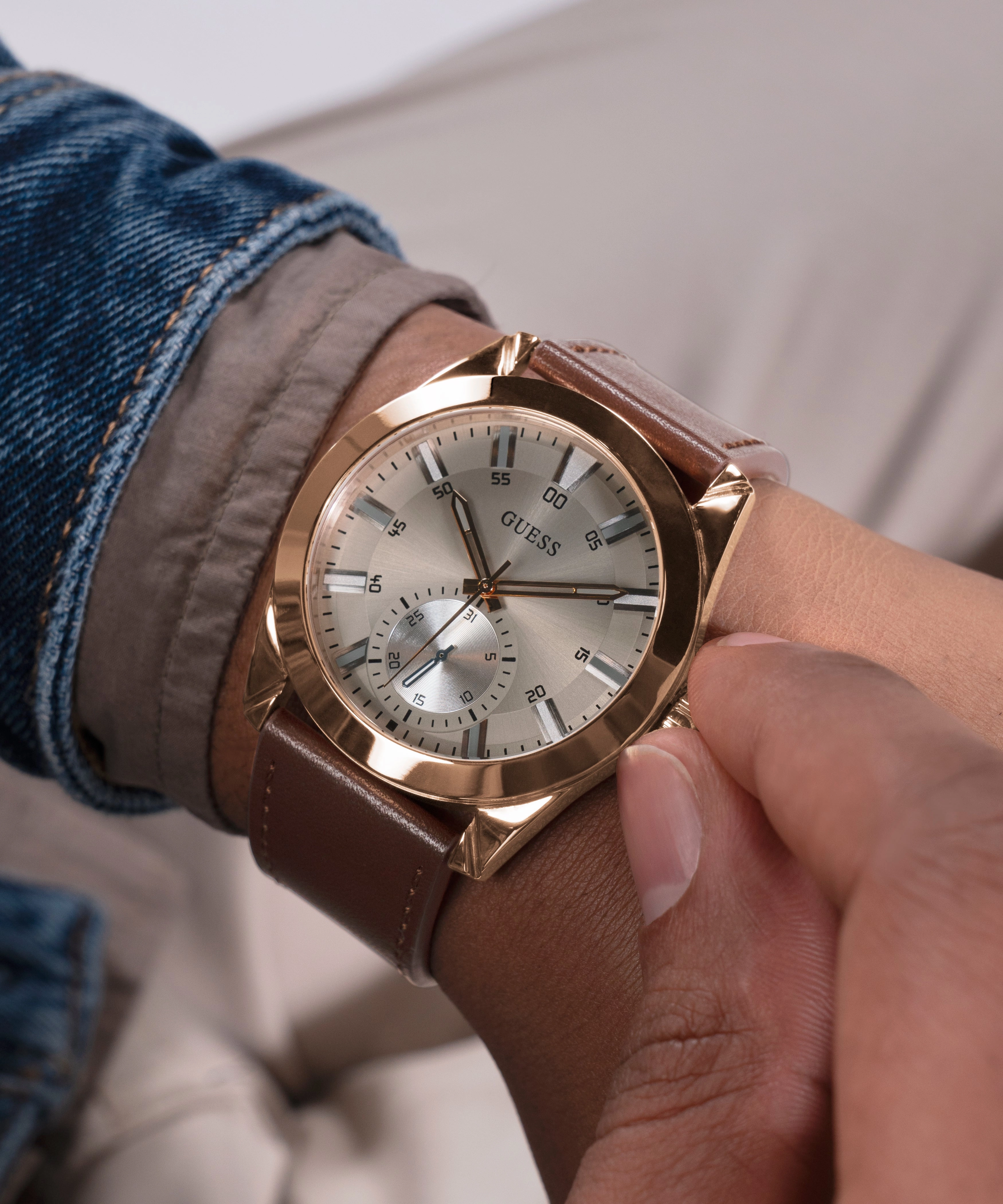 GUESS Mens Brown Rose Gold Tone Multi-function Watch