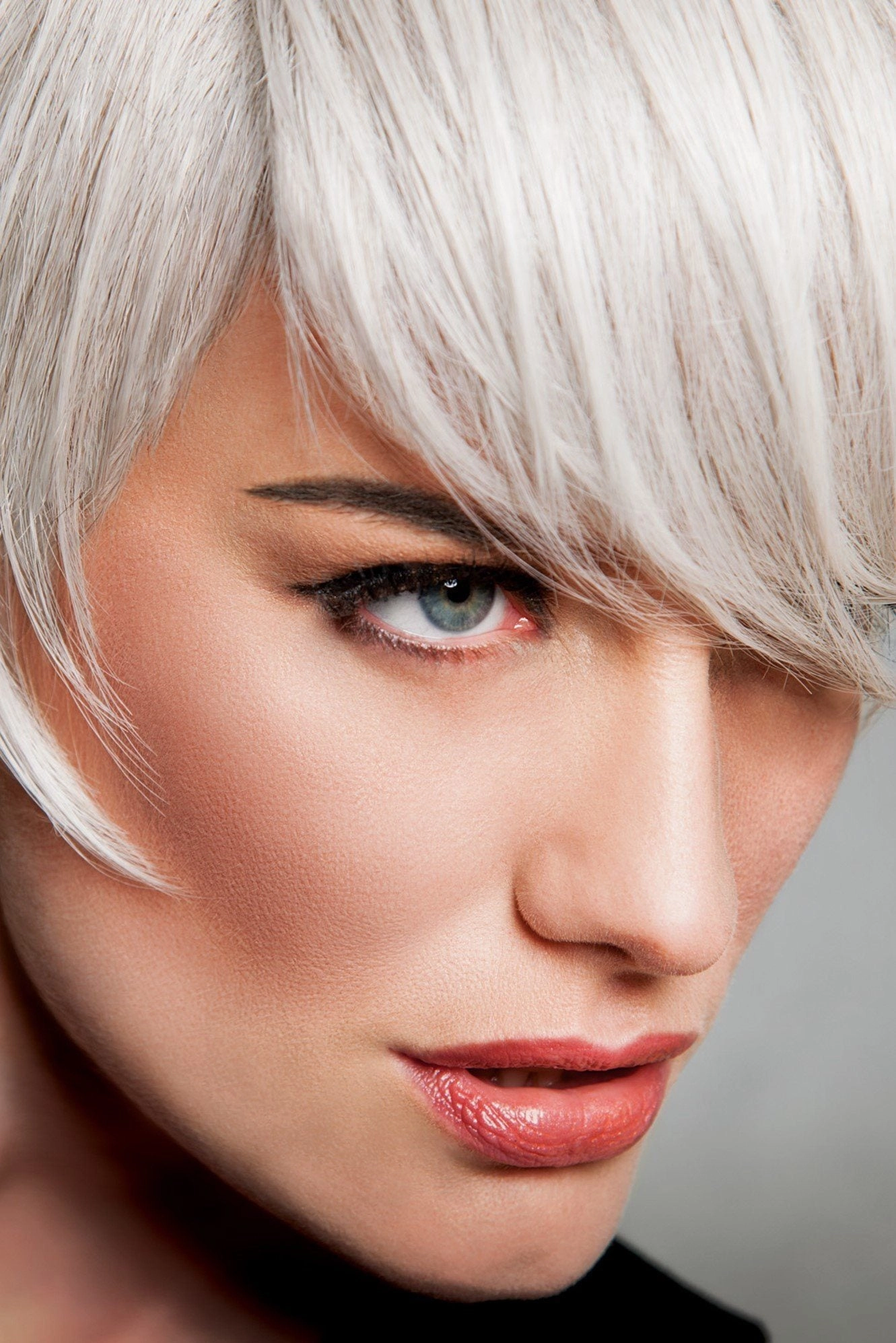 Hairdo Wigs - Angled Cut (#ANGCUT)