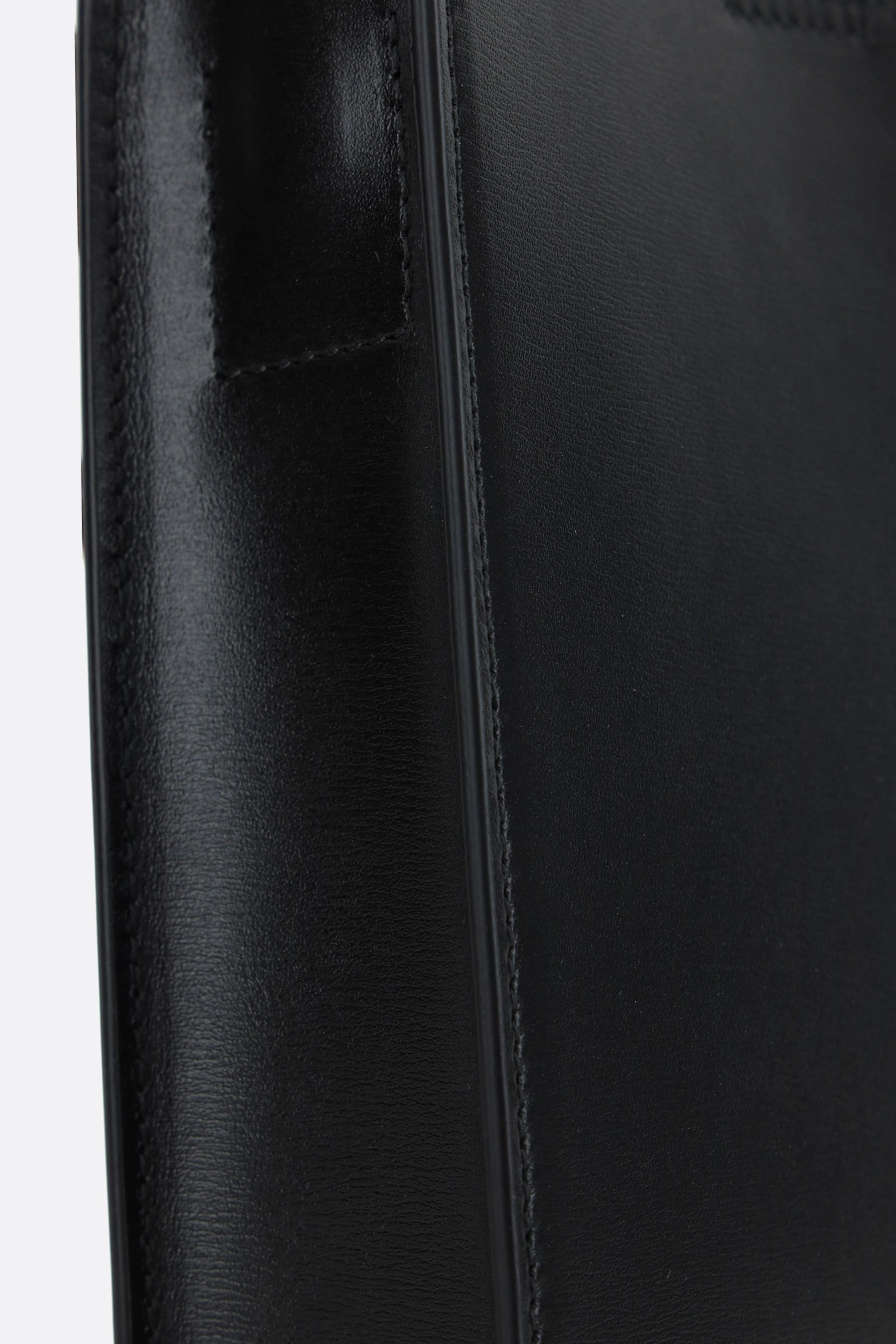 Tangle small smooth leather shoulder bag